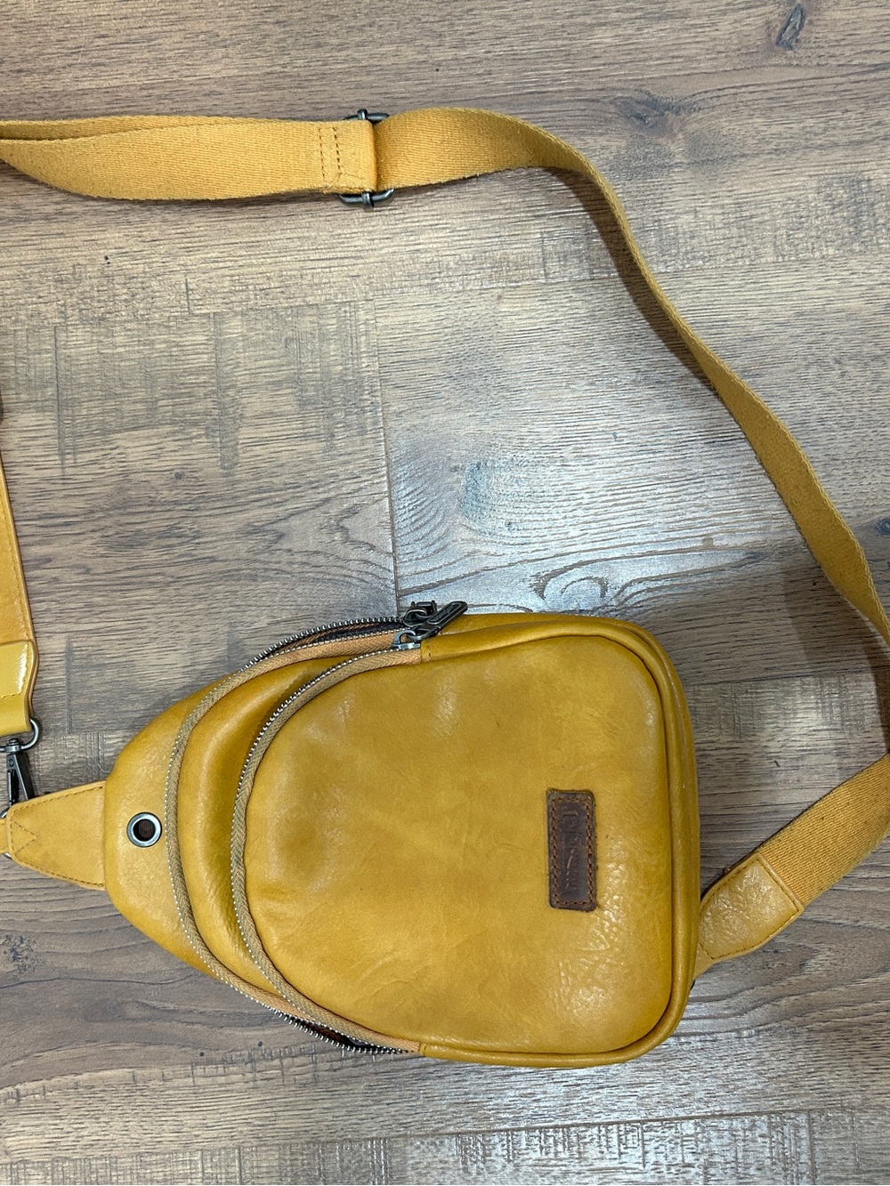 Wrangler Brand Classic Mustard Yellow Leather Crossbody Sling Bag